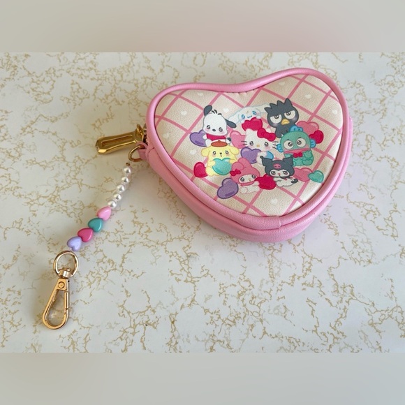 Sanrio Hello Kitty & Friends Emo Kyun Heart Coin Purse Bag Charm BoxLunch Excl - Picture 2 of 6